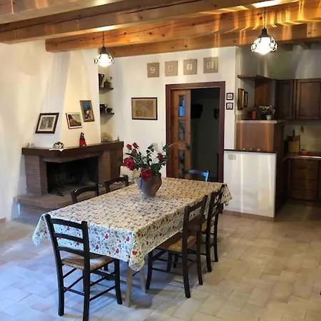 Emily Nel Parco Del Monte Cucco Prázdninový dům