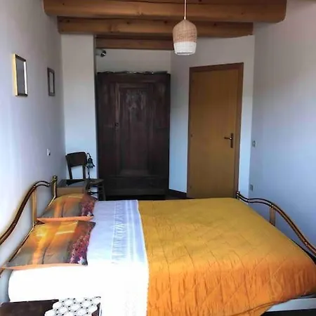 Emily Nel Parco Del Monte Cucco