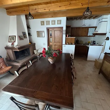 Emily Nel Parco Del Monte Cucco *