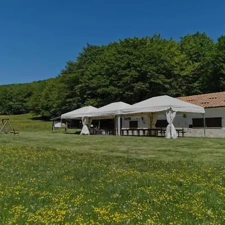 Ferienhaus Emily Nel Parco Del Monte Cucco